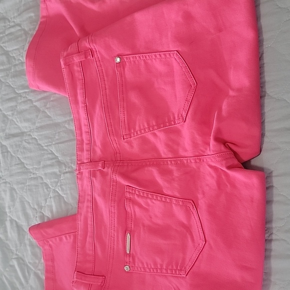 Celebridad Pink Fuchsia Rose Womens Capri Jeans. Size 15. Measures in Descriptio - Picture 8 of 12